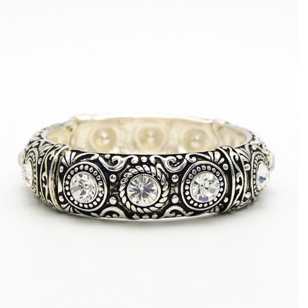 STRETCH Rhinestone Bracelet ~ One size fits all~ Brand new w/tags